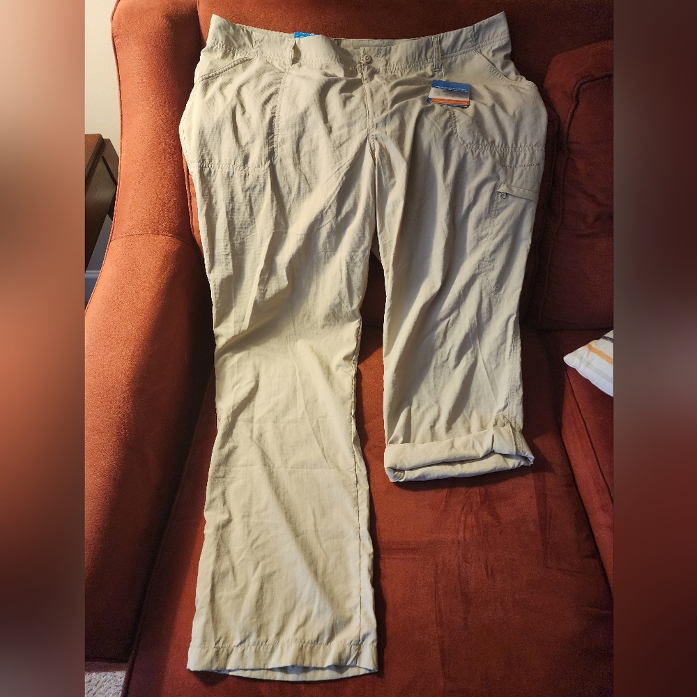 Women's 18W Columbia Tan Regular Length Straight Leg performance pants